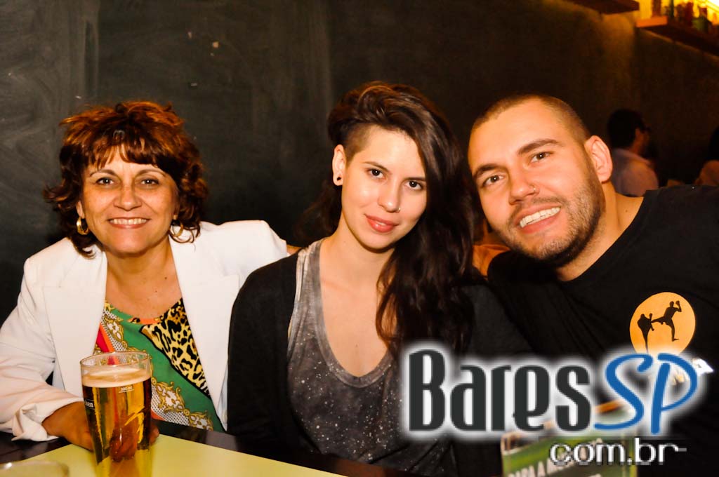 Clima de descontrãção no sábado do Armazém Piola Clima de descontrãção no sábado do Armazém Piola