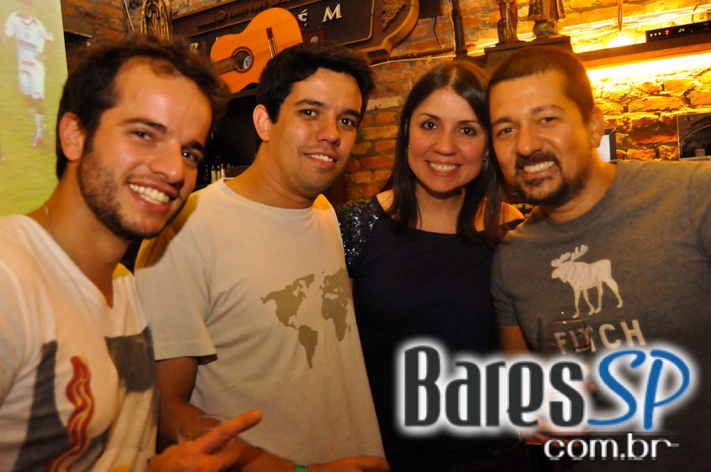 Clima de descontrãção no sábado do Armazém Piola Clima de descontrãção no sábado do Armazém Piola