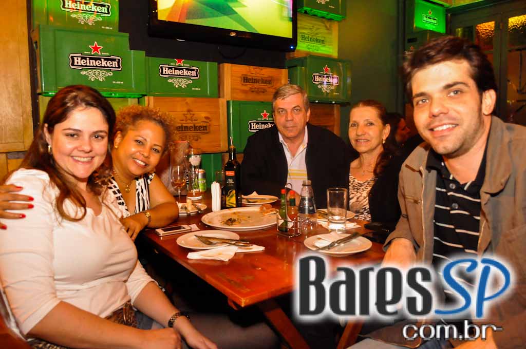 Clima de descontrãção no sábado do Armazém Piola Clima de descontrãção no sábado do Armazém Piola