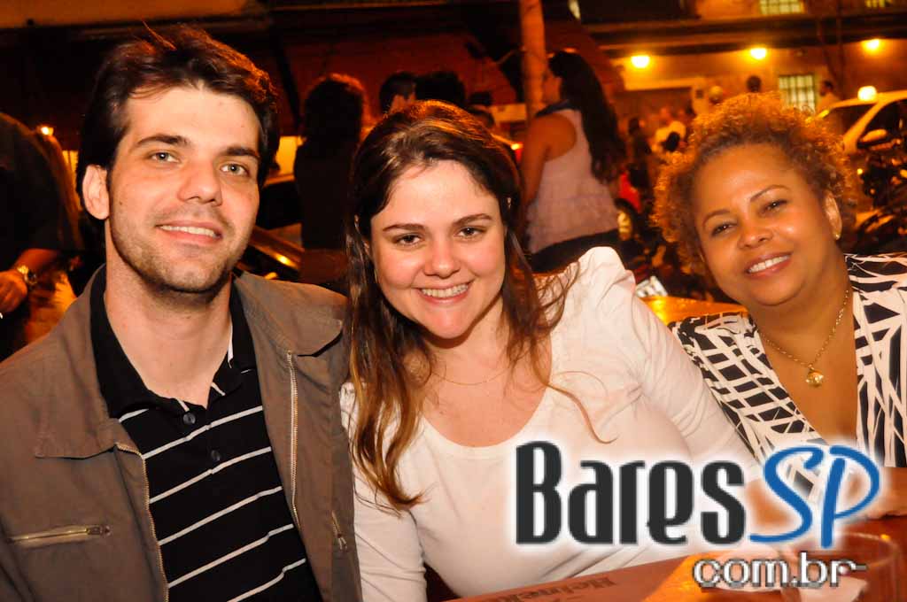 Clima de descontrãção no sábado do Armazém Piola Clima de descontrãção no sábado do Armazém Piola