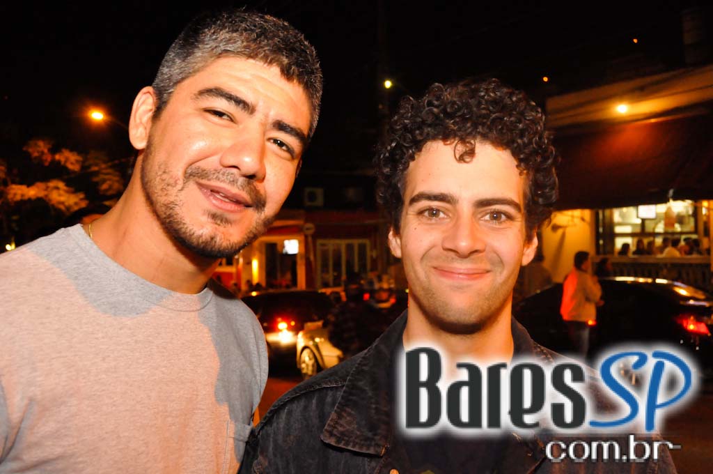 Clima de descontrãção no sábado do Armazém Piola Clima de descontrãção no sábado do Armazém Piola