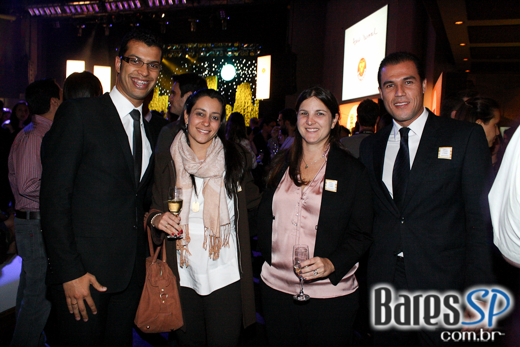 Veja São Paulo Comer & Beber promoveu evento de premiação dos melhores da gastronomia Veja São Paulo Comer & Beber promoveu evento de premiação dos melhores da gastronomia