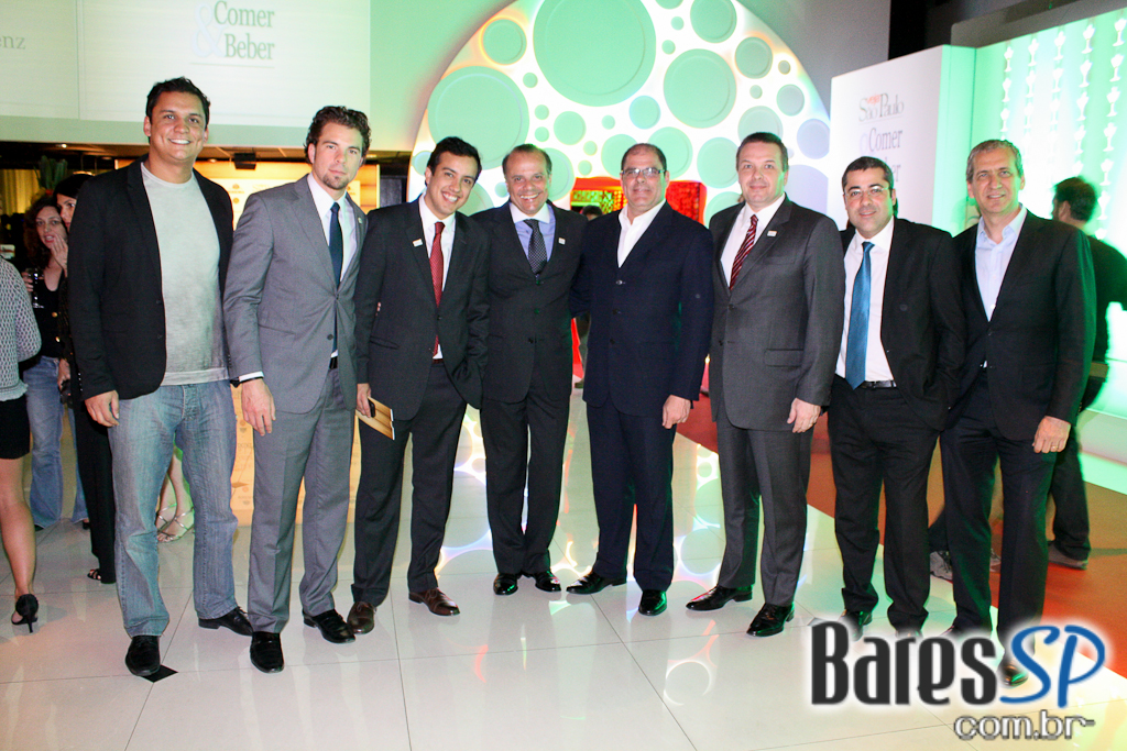 Veja São Paulo Comer & Beber promoveu evento de premiação dos melhores da gastronomia Veja São Paulo Comer & Beber promoveu evento de premiação dos melhores da gastronomia