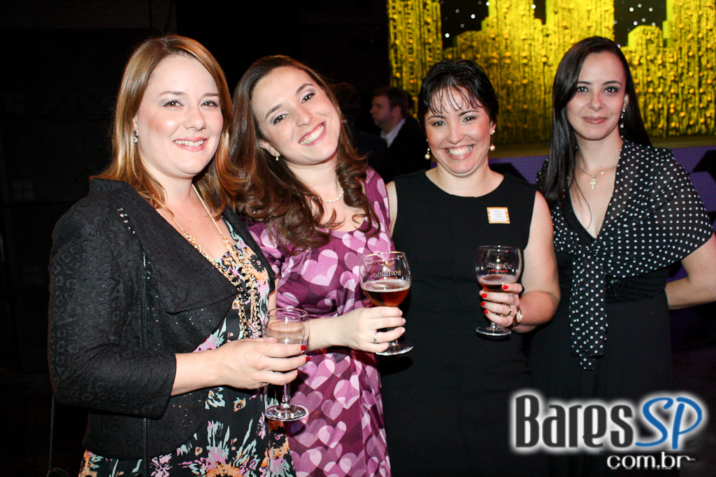 Veja São Paulo Comer & Beber promoveu evento de premiação dos melhores da gastronomia Veja São Paulo Comer & Beber promoveu evento de premiação dos melhores da gastronomia