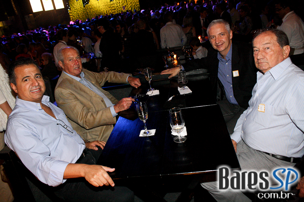 Veja São Paulo Comer & Beber promoveu evento de premiação dos melhores da gastronomia Veja São Paulo Comer & Beber promoveu evento de premiação dos melhores da gastronomia