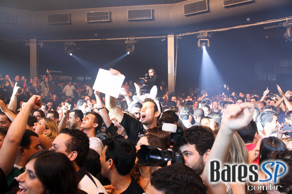 Aconteceu no Villa Mix a Festa de lançamento da VEVO Brasil Aconteceu no Villa Mix a Festa de lançamento da VEVO Brasil