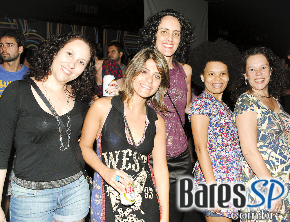 Estúdio Emme realizou o Baile do Emme com a Banda Glória Estúdio Emme realizou o Baile do Emme com a Banda Glória