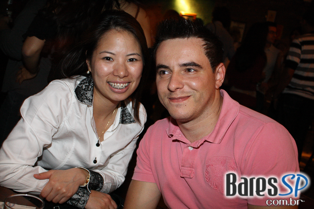 Show da Lost Dogs agitou a noite do Morrison Bar na sexta Show da Lost Dogs agitou a noite do Morrison Bar na sexta