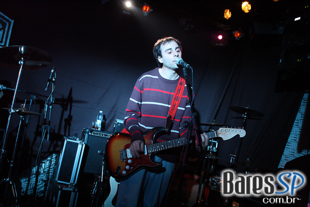 Show da Lost Dogs agitou a noite do Morrison Bar na sexta Show da Lost Dogs agitou a noite do Morrison Bar na sexta