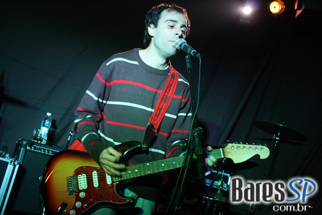 Show da Lost Dogs agitou a noite do Morrison Bar na sexta Show da Lost Dogs agitou a noite do Morrison Bar na sexta