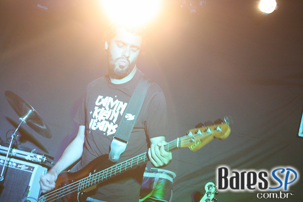 Show da Lost Dogs agitou a noite do Morrison Bar na sexta Show da Lost Dogs agitou a noite do Morrison Bar na sexta