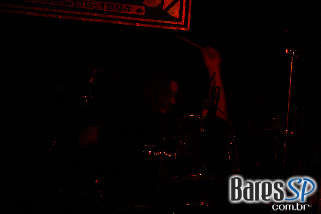 Show da Lost Dogs agitou a noite do Morrison Bar na sexta Show da Lost Dogs agitou a noite do Morrison Bar na sexta