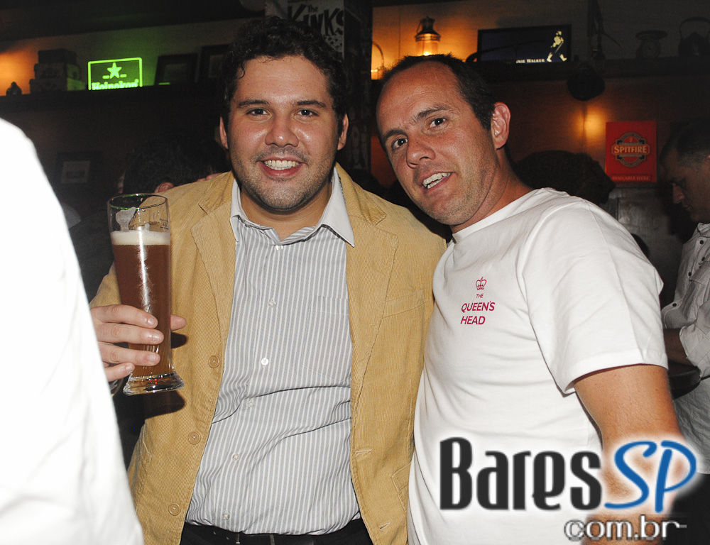 Descontração e promoção na quarta-feira do The Queens Head Descontração e promoção na quarta-feira do The Queens Head