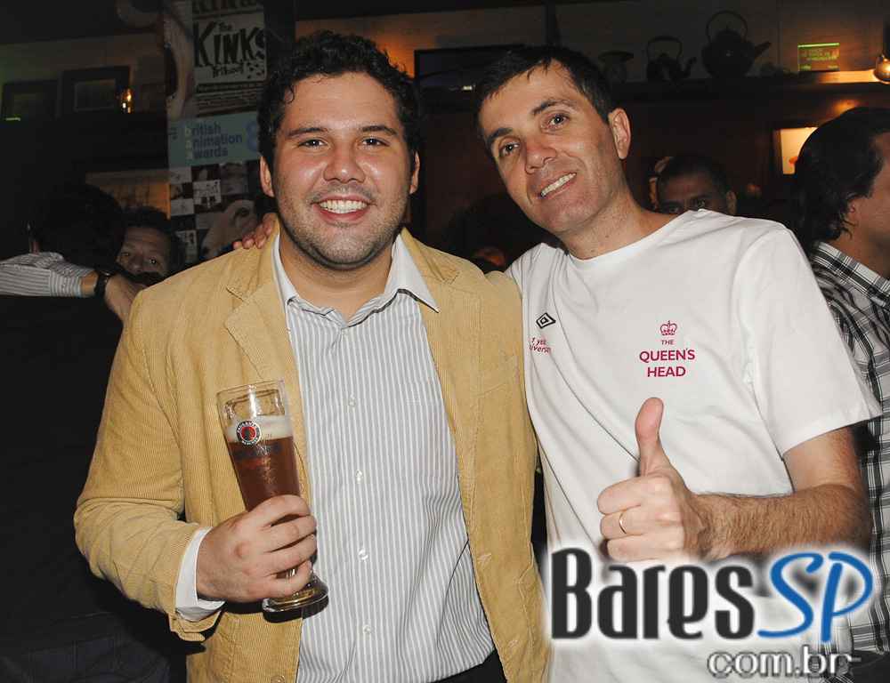 Descontração e promoção na quarta-feira do The Queens Head Descontração e promoção na quarta-feira do The Queens Head