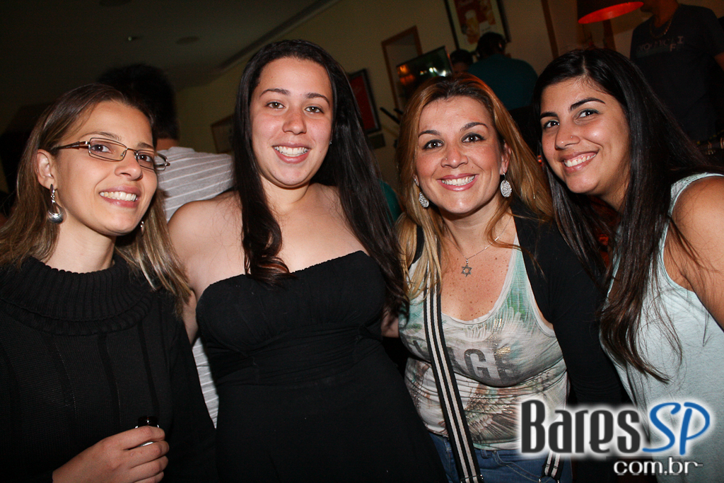 Noite Especial com DJs convidados no Mary Pop Noite Especial com DJs convidados no Mary Pop