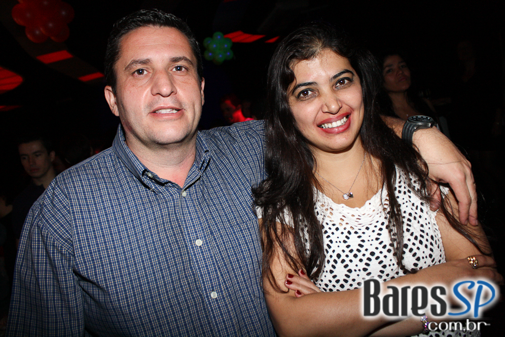 Noite Especial com DJs convidados no Mary Pop Noite Especial com DJs convidados no Mary Pop