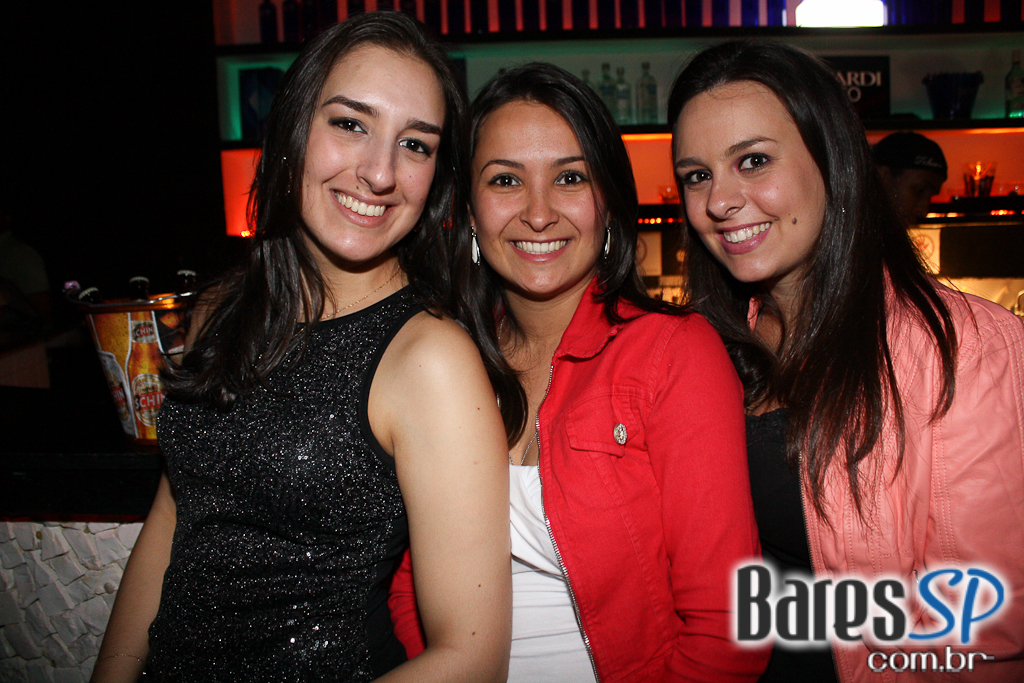 Noite Especial com DJs convidados no Mary Pop Noite Especial com DJs convidados no Mary Pop