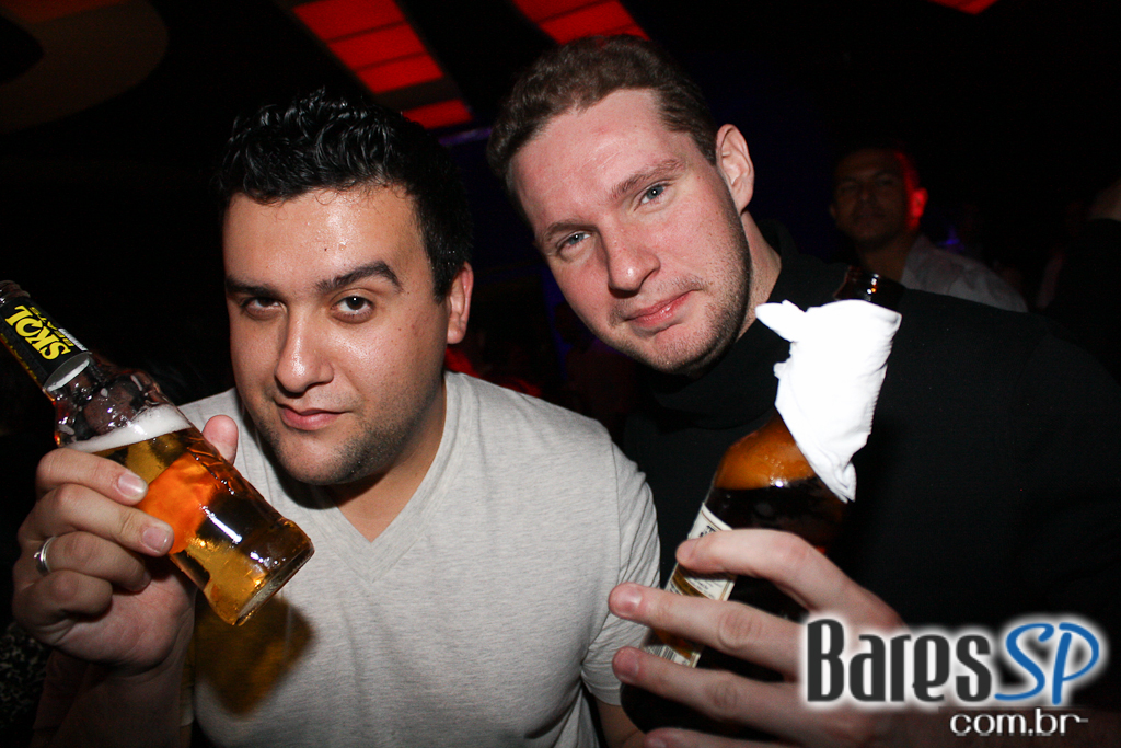 Noite Especial com DJs convidados no Mary Pop Noite Especial com DJs convidados no Mary Pop