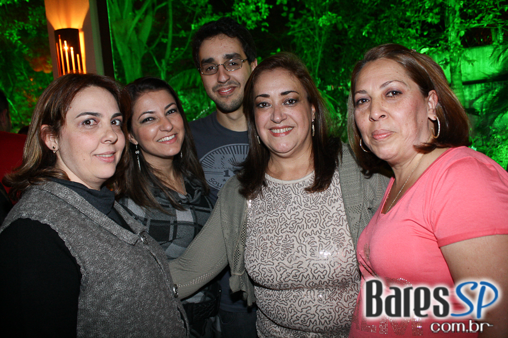 Noite Especial com DJs convidados no Mary Pop Noite Especial com DJs convidados no Mary Pop