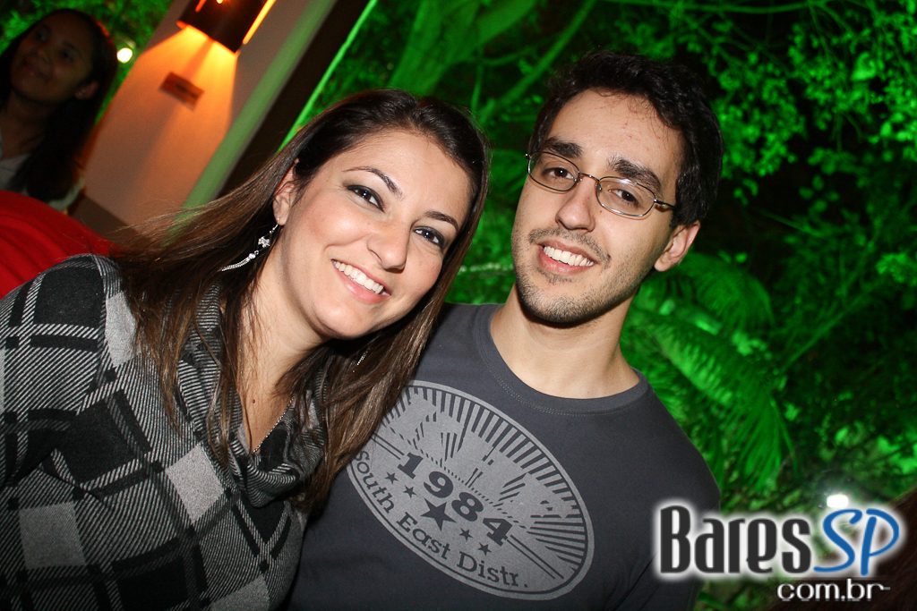 Noite Especial com DJs convidados no Mary Pop Noite Especial com DJs convidados no Mary Pop