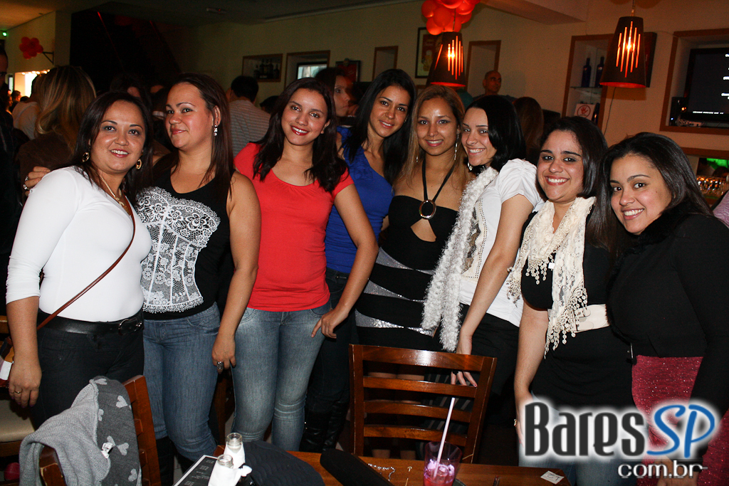 Noite Especial com DJs convidados no Mary Pop Noite Especial com DJs convidados no Mary Pop