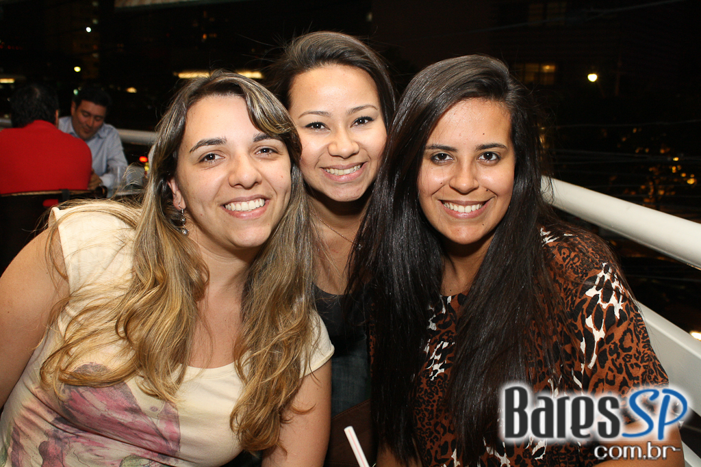 Happy hour com chopp gelado e picanha no rechaud no Bar do Juarez Happy hour com chopp gelado e picanha no rechaud no Bar do Juarez