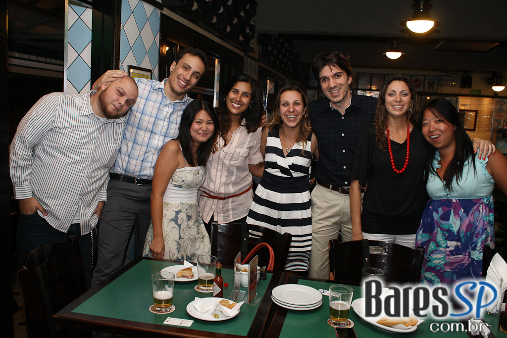 Happy hour com chopp gelado e picanha no rechaud no Bar do Juarez Happy hour com chopp gelado e picanha no rechaud no Bar do Juarez
