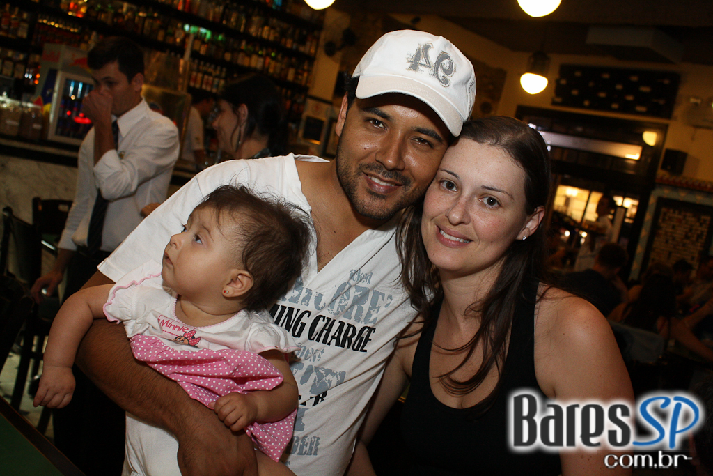 Happy hour com chopp gelado e picanha no rechaud no Bar do Juarez Happy hour com chopp gelado e picanha no rechaud no Bar do Juarez