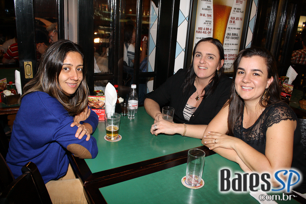 Happy hour com chopp gelado e picanha no rechaud no Bar do Juarez Happy hour com chopp gelado e picanha no rechaud no Bar do Juarez