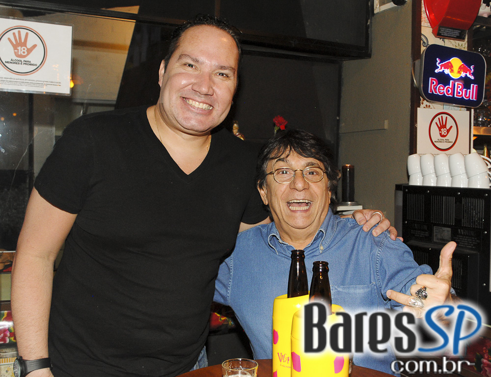 Happy Hour no Vaca Véia, localizado no Itaim Bibi Happy Hour no Vaca Véia, localizado no Itaim Bibi