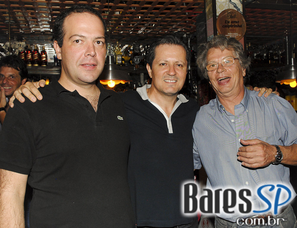 Happy Hour no Vaca Véia, localizado no Itaim Bibi Happy Hour no Vaca Véia, localizado no Itaim Bibi