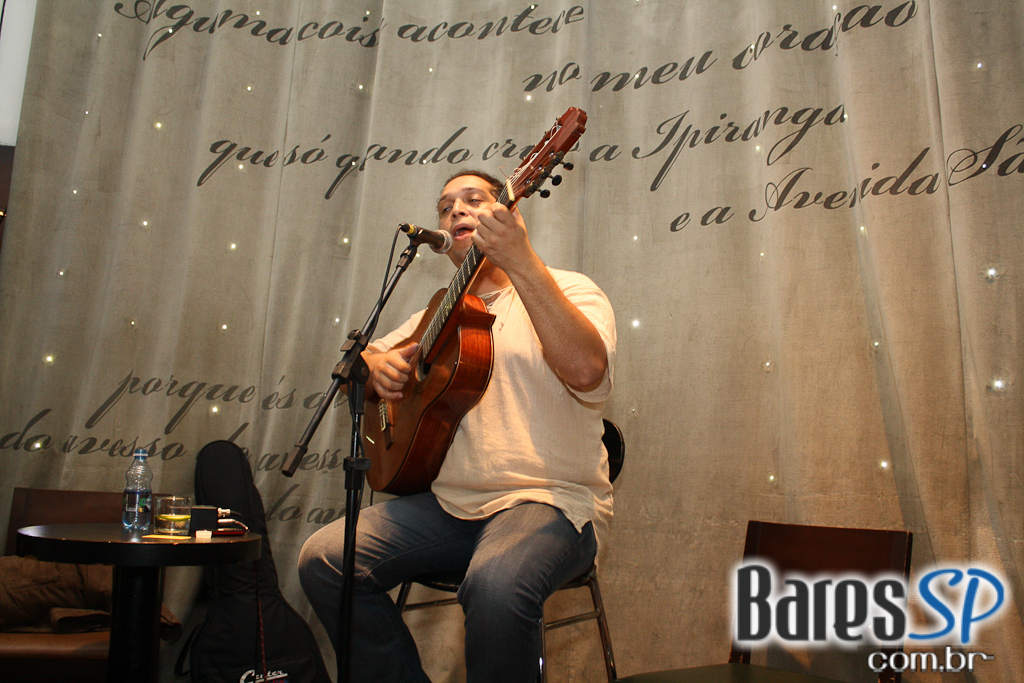 Paulah Gauss e Vanessa Jackson foram algumas das atrações do Bar Brahma Centro Paulah Gauss e Vanessa Jackson foram algumas das atrações do Bar Brahma Centro