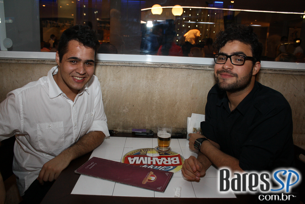 Paulah Gauss e Vanessa Jackson foram algumas das atrações do Bar Brahma Centro Paulah Gauss e Vanessa Jackson foram algumas das atrações do Bar Brahma Centro