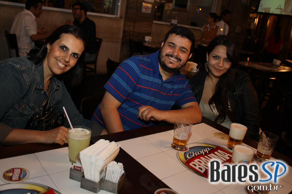 Paulah Gauss e Vanessa Jackson foram algumas das atrações do Bar Brahma Centro Paulah Gauss e Vanessa Jackson foram algumas das atrações do Bar Brahma Centro