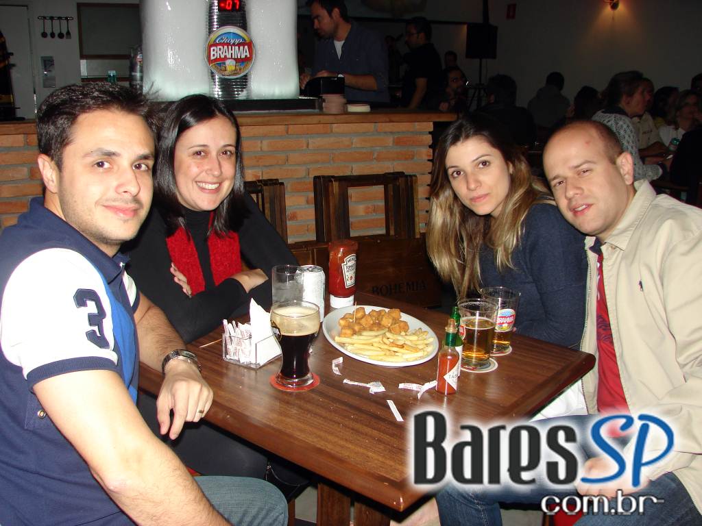 Quintal 23 transmitiu a luta entre Anderson Silva e Bonnar pelo UFC Quintal 23 transmitiu a luta entre Anderson Silva e Bonnar pelo UFC