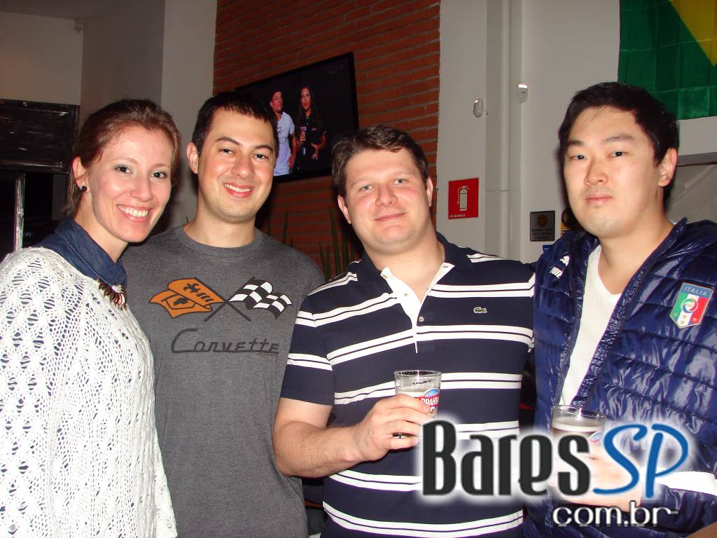 Quintal 23 transmitiu a luta entre Anderson Silva e Bonnar pelo UFC Quintal 23 transmitiu a luta entre Anderson Silva e Bonnar pelo UFC