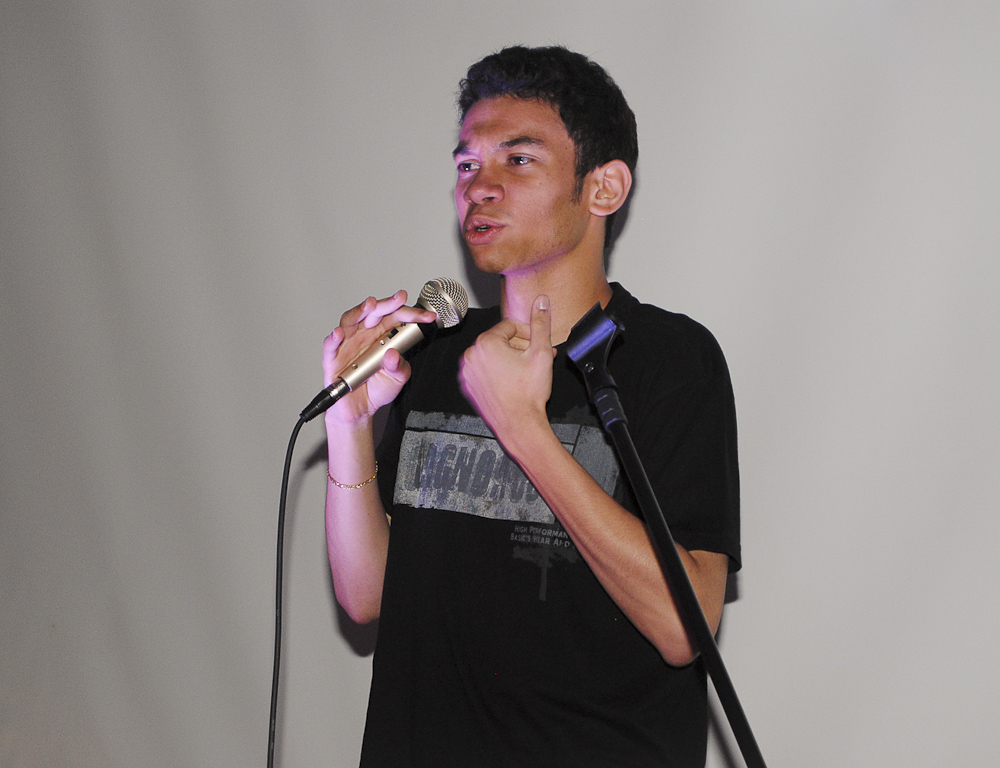 Zero a Zero Sport Bar ofereceu happy hour com Double Caipirinha e stand-up Zero a Zero Sport Bar ofereceu happy hour com Double Caipirinha e stand-up