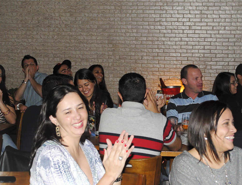 Zero a Zero Sport Bar ofereceu happy hour com Double Caipirinha e stand-up Zero a Zero Sport Bar ofereceu happy hour com Double Caipirinha e stand-up