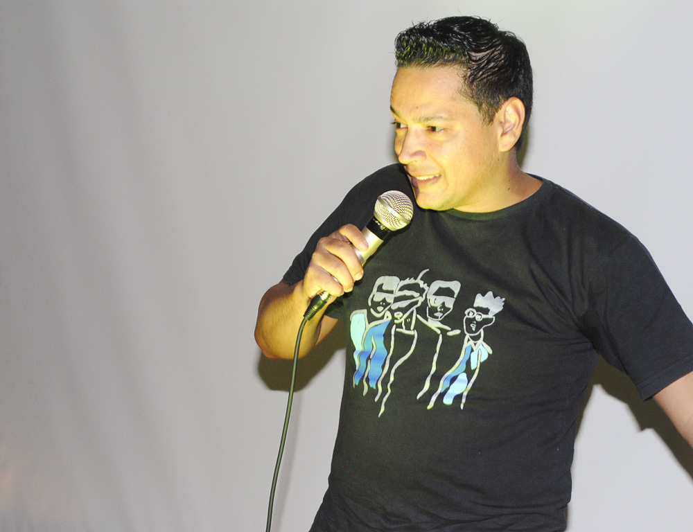 Zero a Zero Sport Bar ofereceu happy hour com Double Caipirinha e stand-up Zero a Zero Sport Bar ofereceu happy hour com Double Caipirinha e stand-up