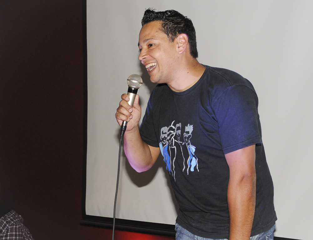 Zero a Zero Sport Bar ofereceu happy hour com Double Caipirinha e stand-up Zero a Zero Sport Bar ofereceu happy hour com Double Caipirinha e stand-up