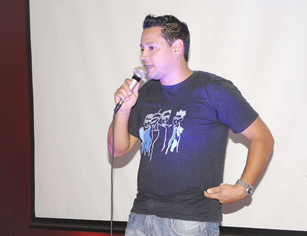 Zero a Zero Sport Bar ofereceu happy hour com Double Caipirinha e stand-up Zero a Zero Sport Bar ofereceu happy hour com Double Caipirinha e stand-up