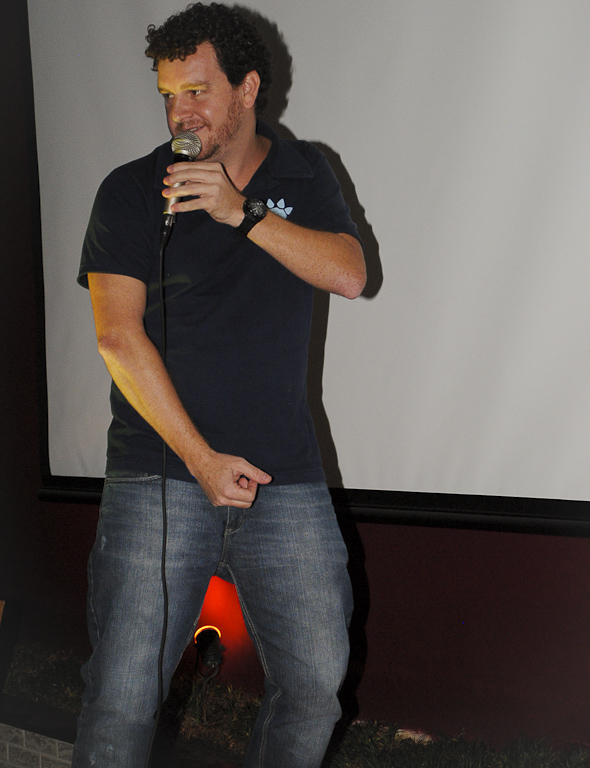 Zero a Zero Sport Bar ofereceu happy hour com Double Caipirinha e stand-up Zero a Zero Sport Bar ofereceu happy hour com Double Caipirinha e stand-up