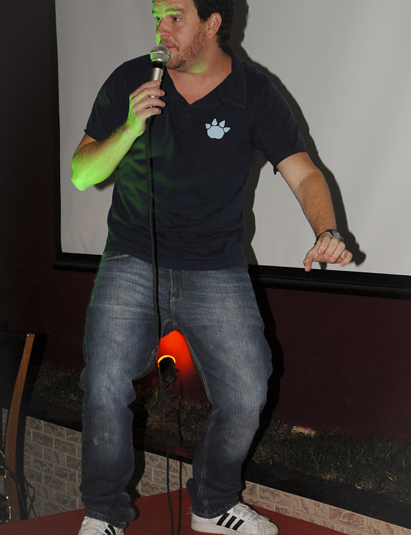 Zero a Zero Sport Bar ofereceu happy hour com Double Caipirinha e stand-up Zero a Zero Sport Bar ofereceu happy hour com Double Caipirinha e stand-up