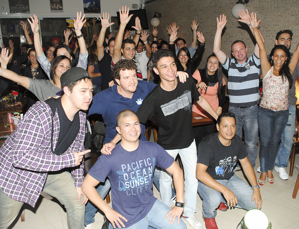 Zero a Zero Sport Bar ofereceu happy hour com Double Caipirinha e stand-up Zero a Zero Sport Bar ofereceu happy hour com Double Caipirinha e stand-up