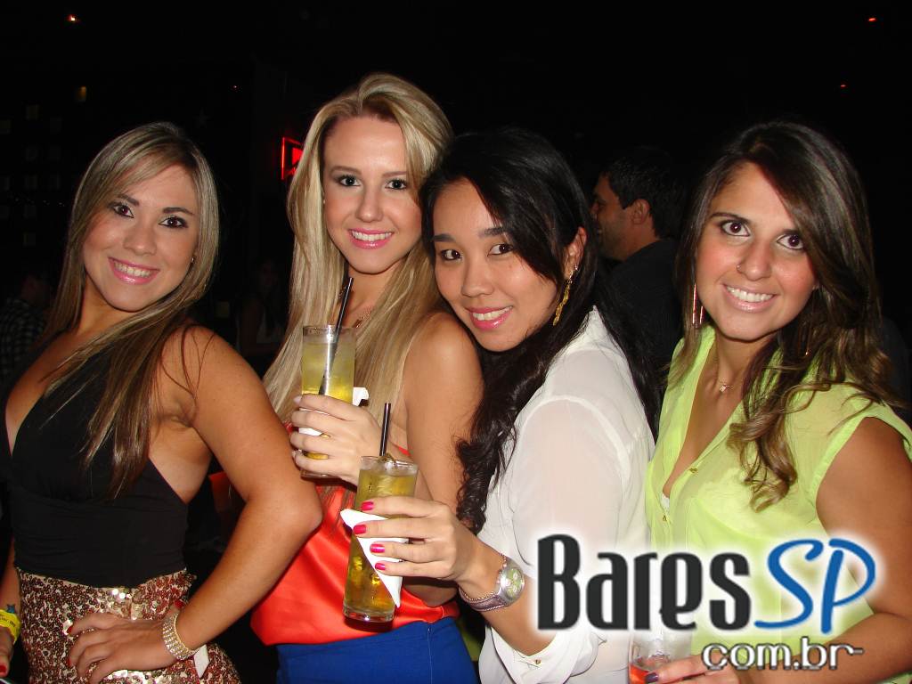 Um dos maiores fenômenos de 2012, Michel Teló se apresentou no Villa Mix Um dos maiores fenômenos de 2012, Michel Teló se apresentou no Villa Mix