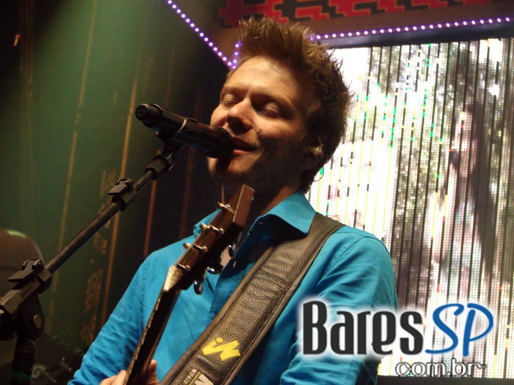 Um dos maiores fenômenos de 2012, Michel Teló se apresentou no Villa Mix Um dos maiores fenômenos de 2012, Michel Teló se apresentou no Villa Mix