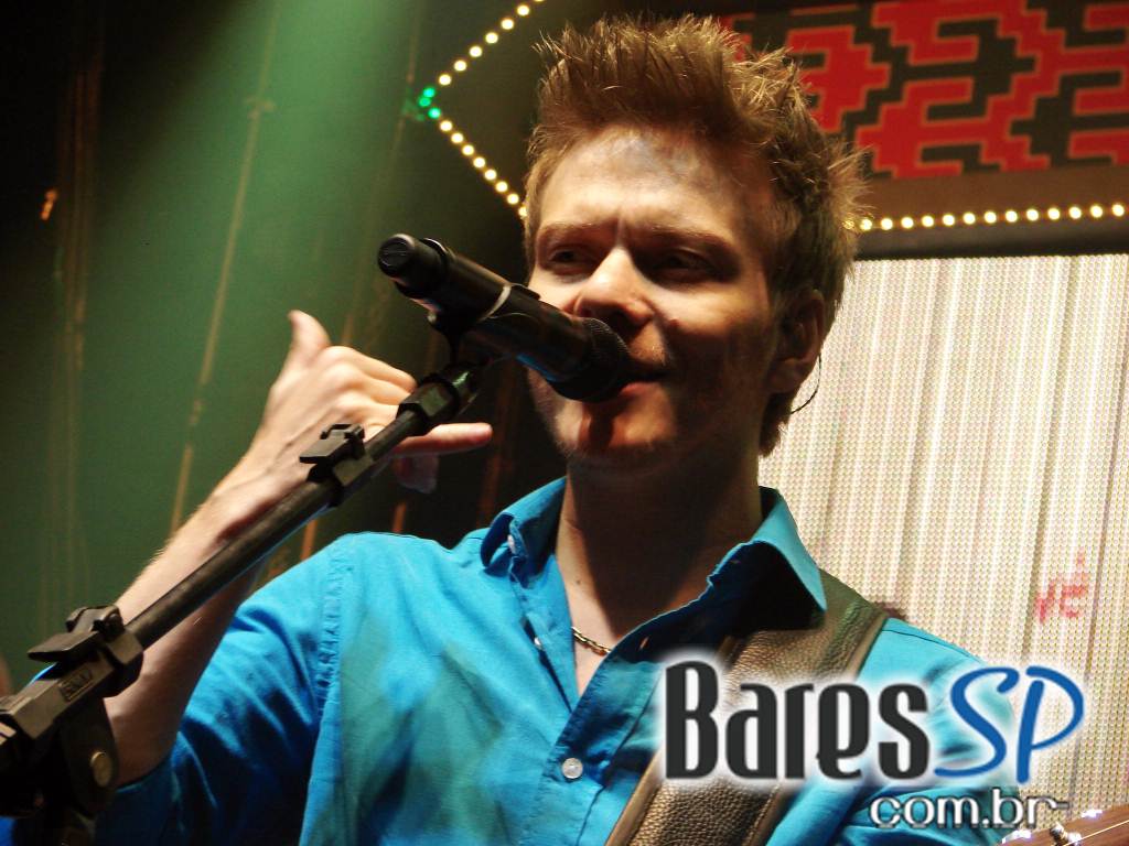 Um dos maiores fenômenos de 2012, Michel Teló se apresentou no Villa Mix Um dos maiores fenômenos de 2012, Michel Teló se apresentou no Villa Mix