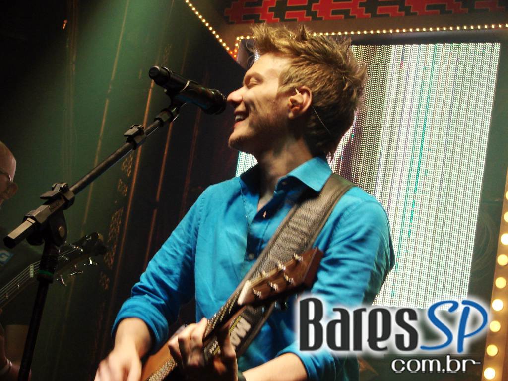 Um dos maiores fenômenos de 2012, Michel Teló se apresentou no Villa Mix Um dos maiores fenômenos de 2012, Michel Teló se apresentou no Villa Mix