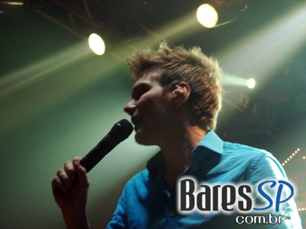 Um dos maiores fenômenos de 2012, Michel Teló se apresentou no Villa Mix Um dos maiores fenômenos de 2012, Michel Teló se apresentou no Villa Mix