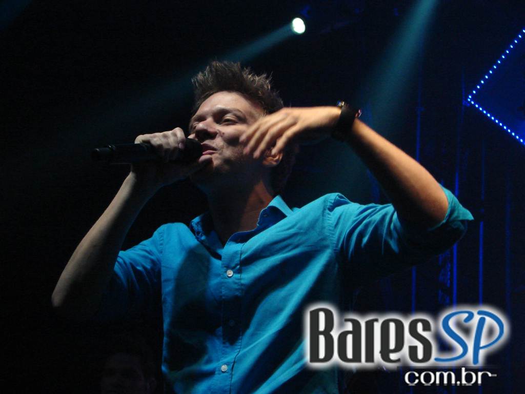 Um dos maiores fenômenos de 2012, Michel Teló se apresentou no Villa Mix Um dos maiores fenômenos de 2012, Michel Teló se apresentou no Villa Mix